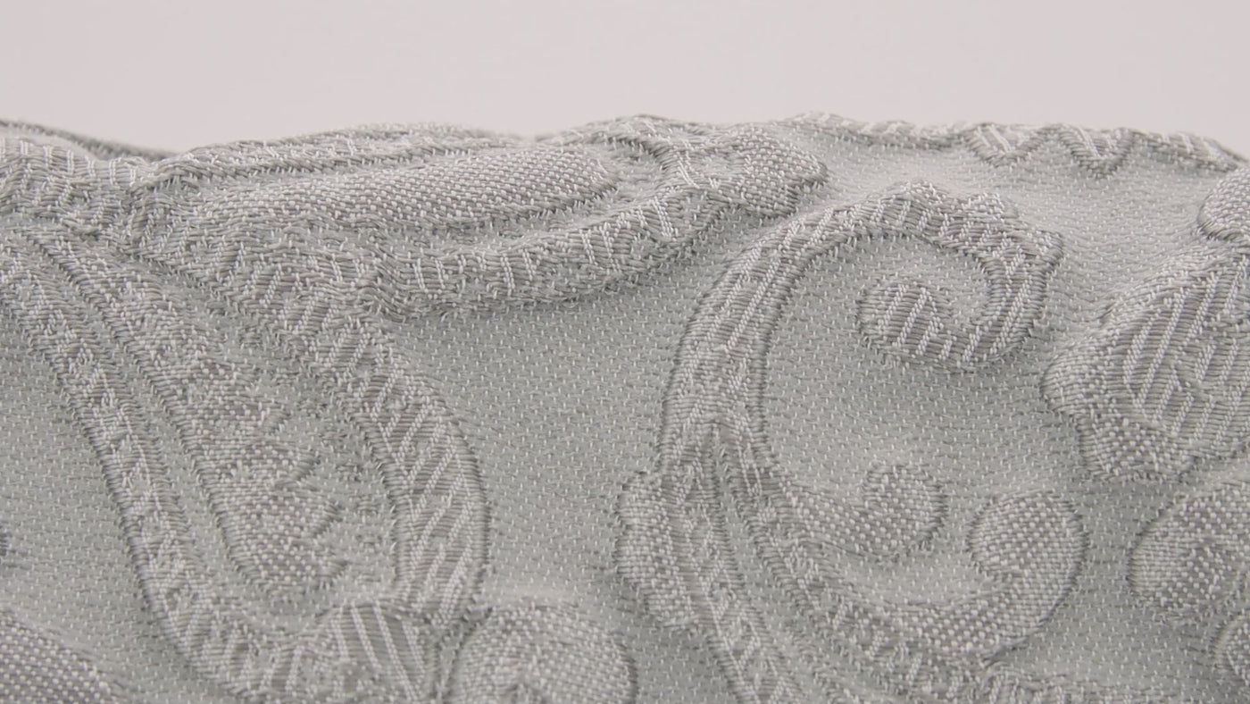 34-13895-swatch_TAFFETA PAISLEY JACQUARD
